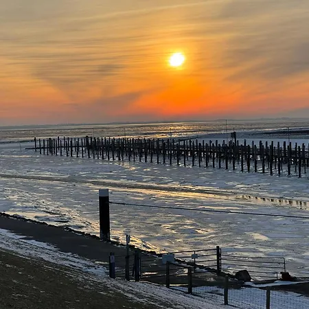 Nordsee Panorama Direkt Am Wasser Hafenblick Appartement Pellworm